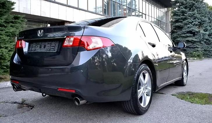 Аккорд 8 сзади