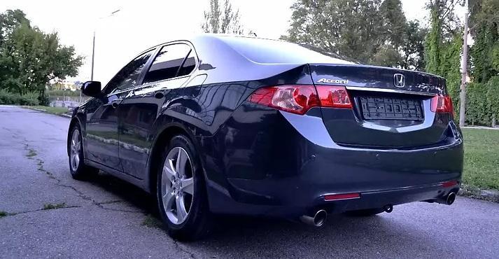 Аккорд 8 сзади