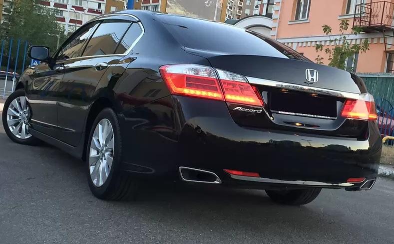 Аккорд 9 сзади