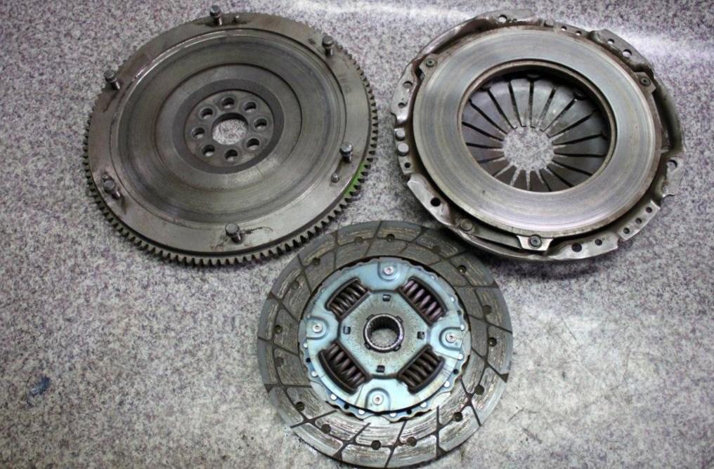 маховик, диск и корзина сцепления