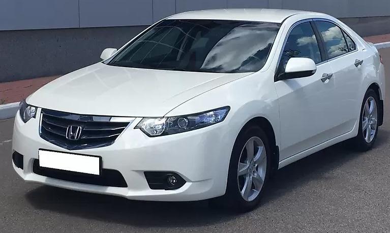 белый Аккорд 8