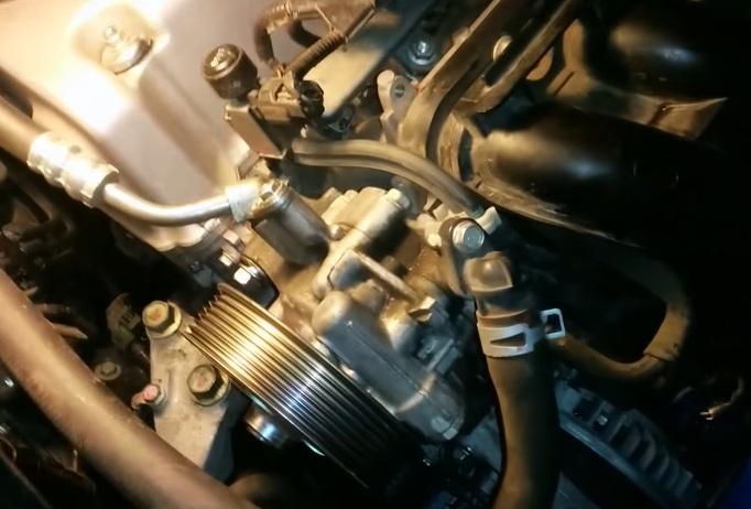 помпа на моторе Хонды