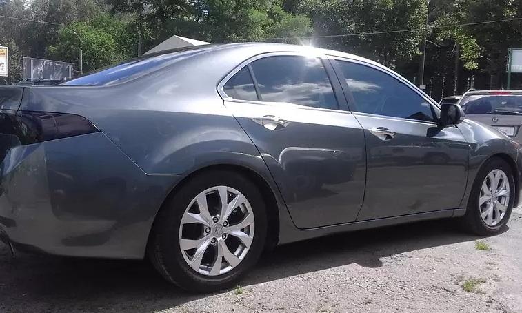 серый Аккорд 8