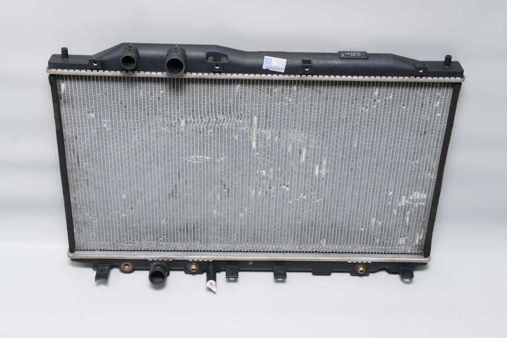 радиатор охлаждения двигателя