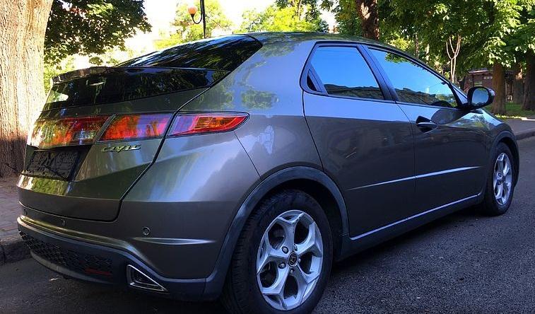 Цивик 5д сзади