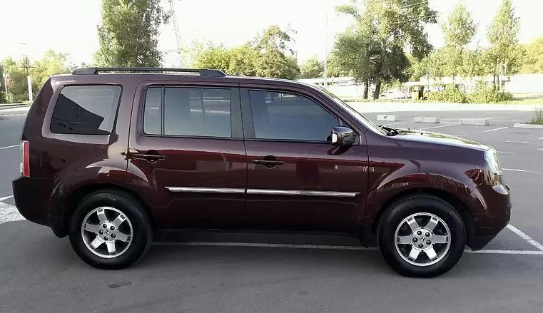 Хонда Пилот сбоку