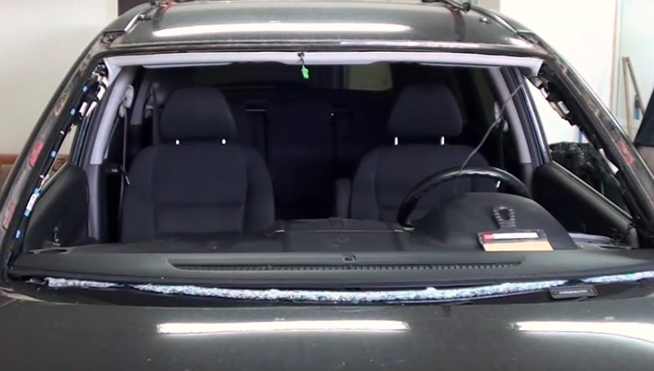 Хонда без лобового стекла