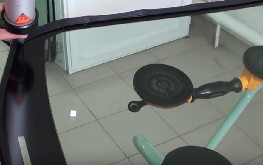 лобовое перед установкой