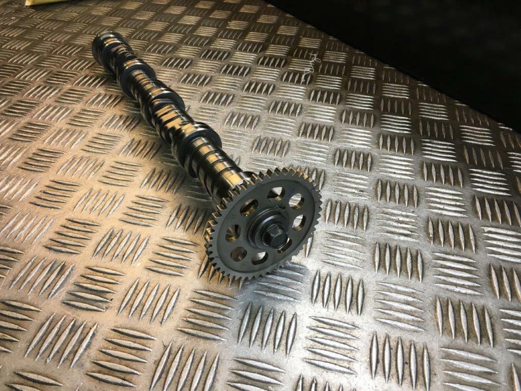 распредвал