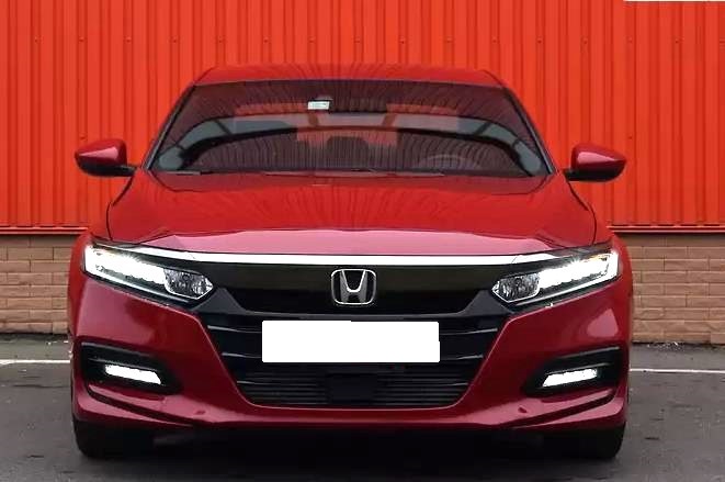 Красная Хонда