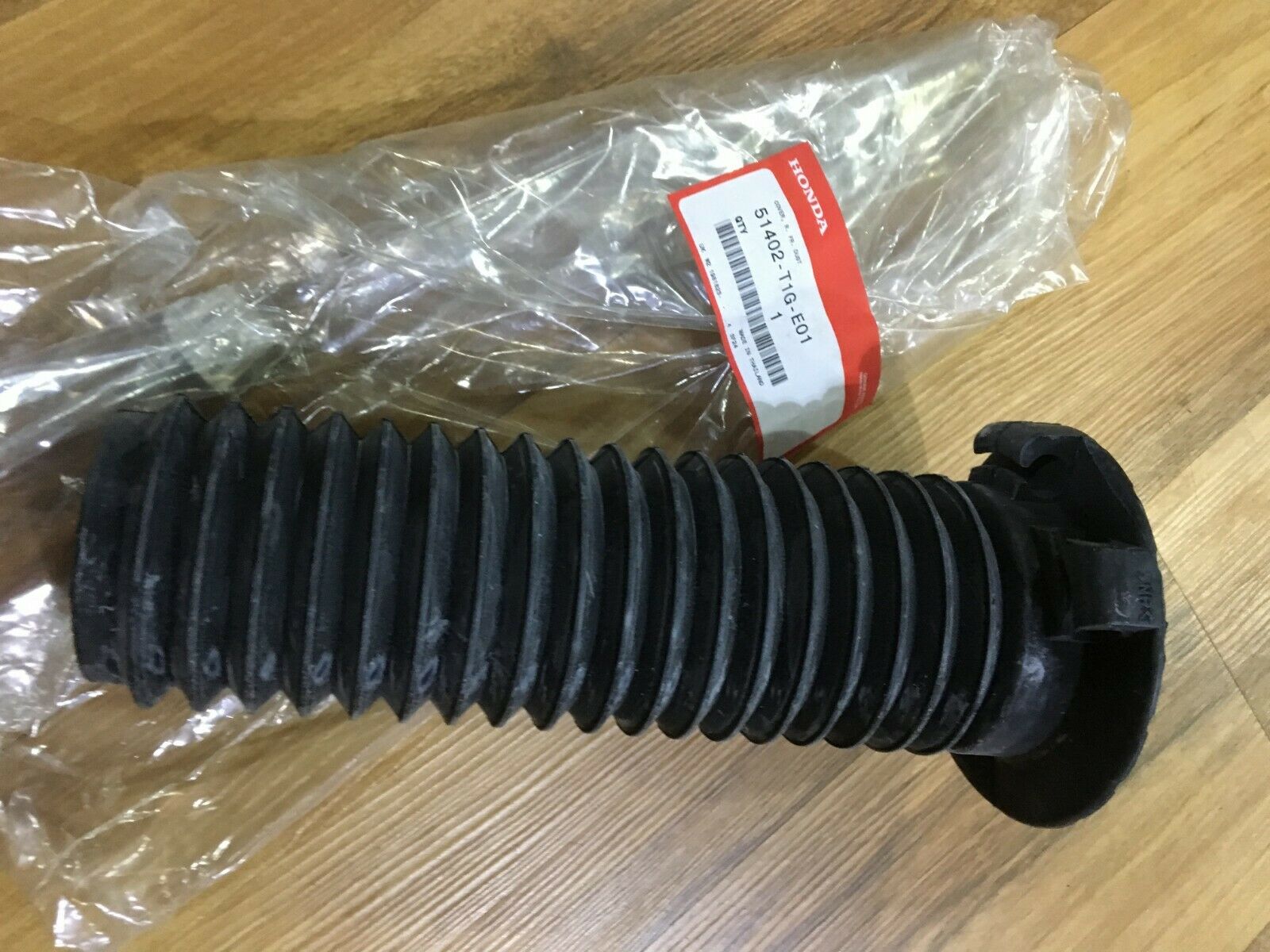 пыльник стойки Хонда Цивик