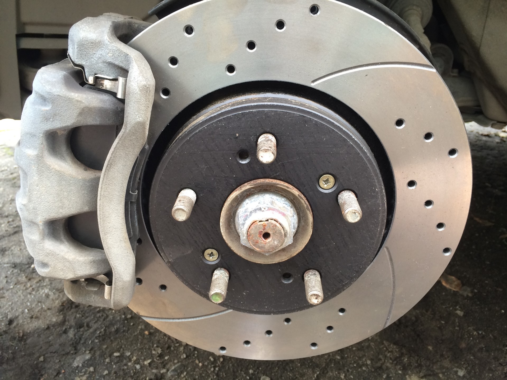 Замена тормозных колодок Хонда Кросстур