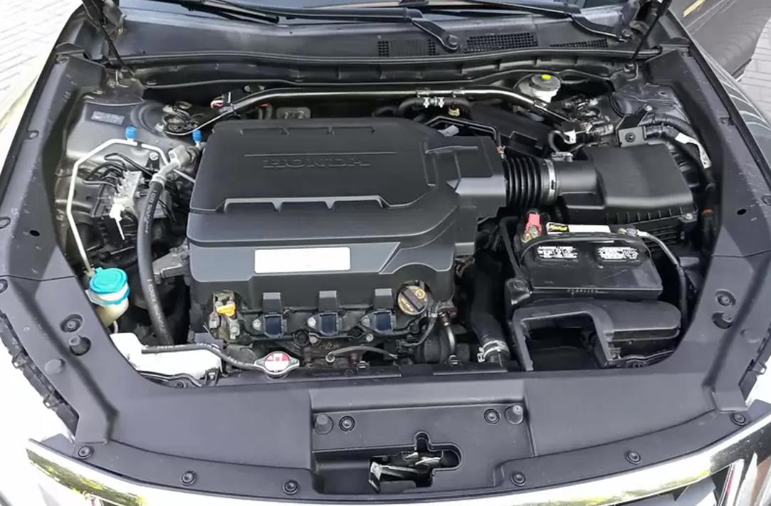 двигатель Кросстур