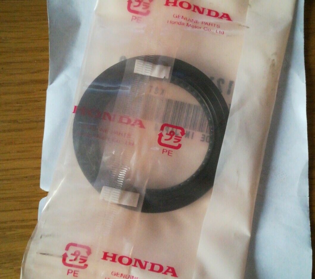 сальник коленвала хонда