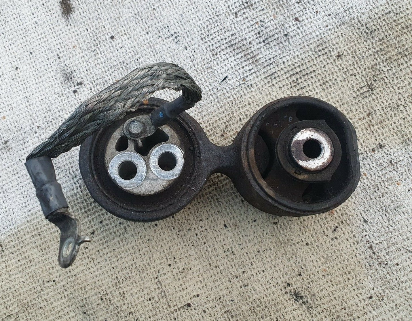 подушка двигателя Хонда Аккорд