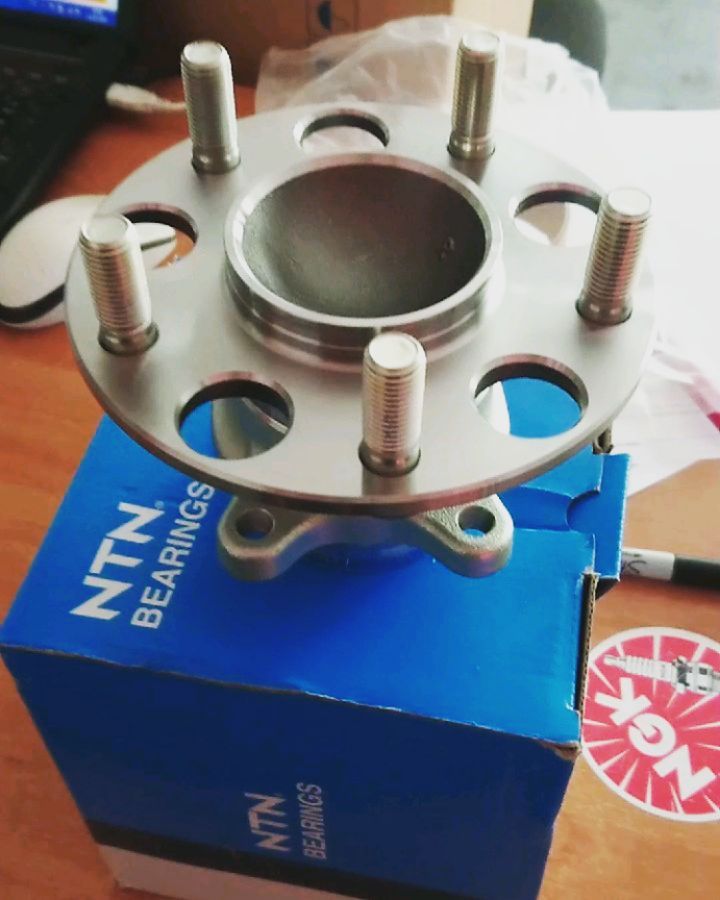 новая ступица на Хонду Цивик