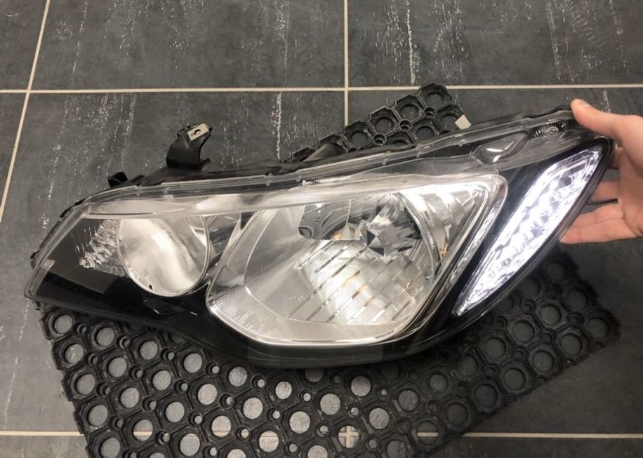 новая фара на  Хонду Цивик 4Д