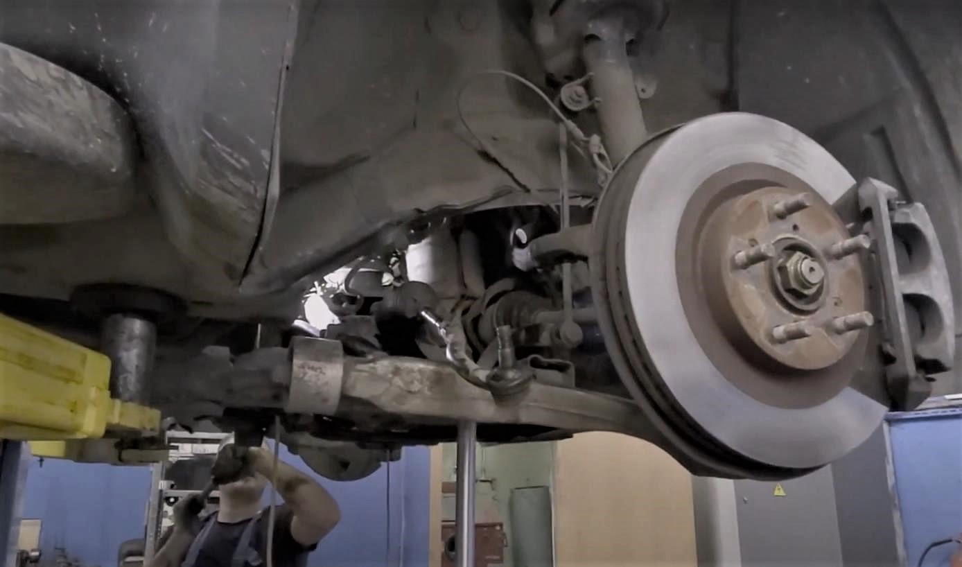 демонтаж рулевой рейки Хонда