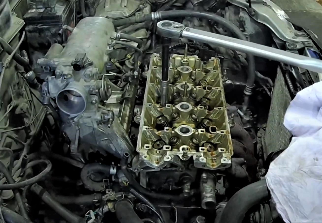 Установка ГБЦ Хонда