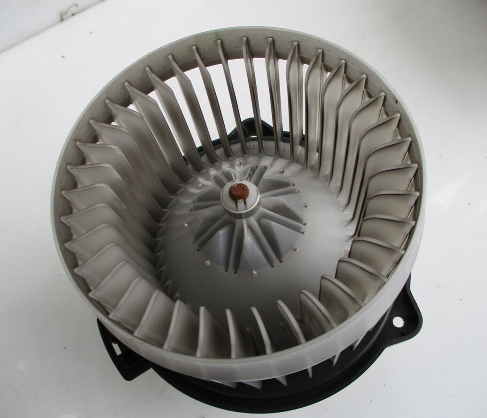 Моторчик печки в сборе с вентилятором