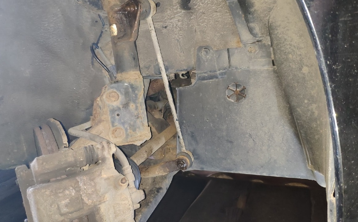 Замена стоек стабилизатора Хонда Джаз