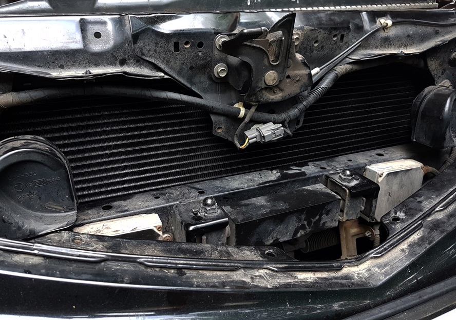 Замена радиатора кондиционера Хонда Аккорд