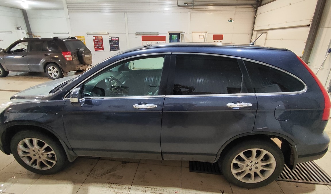 Хонда СРВ перед заменой радиатора печки