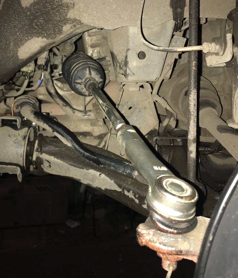 Замена рулевых наконечников Хонда СРВ