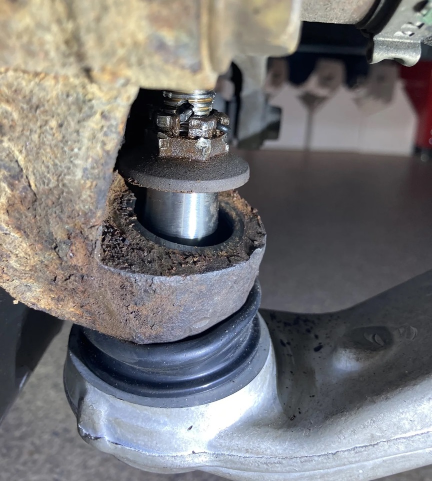 Замена шаровых опор Хонда Пилот