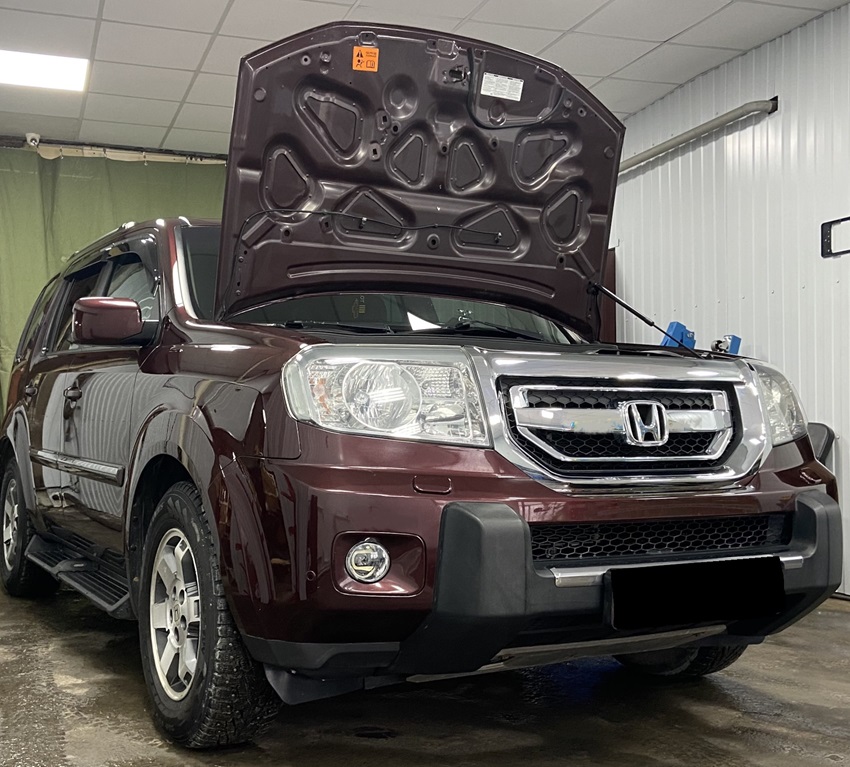 Хонда Пилот готовится к замене прокладки ГБЦ