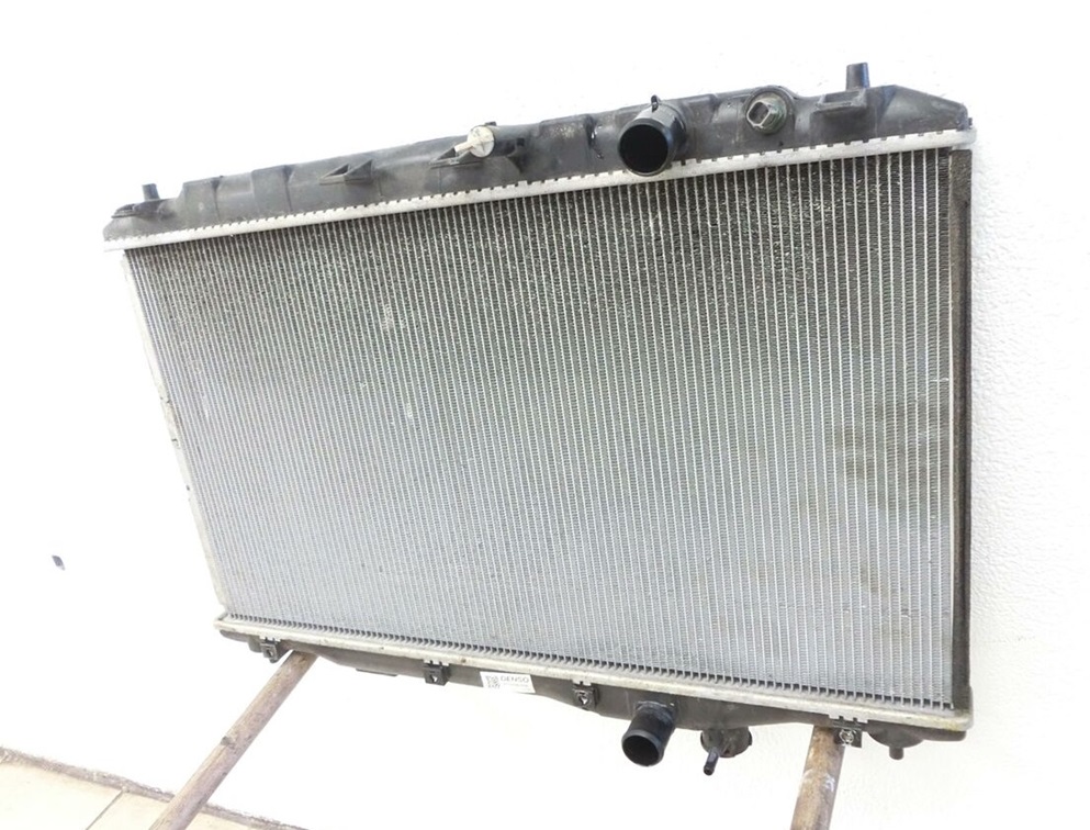 Радиатор охлаждения демонтирован для чистки