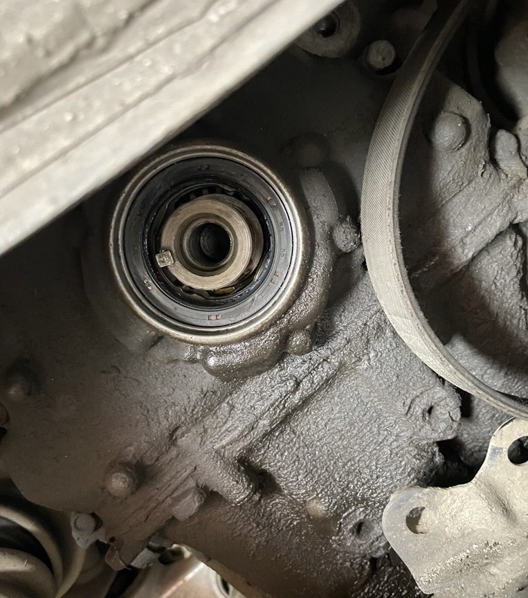 Замена переднего сальника коленвала Хонда Цивик