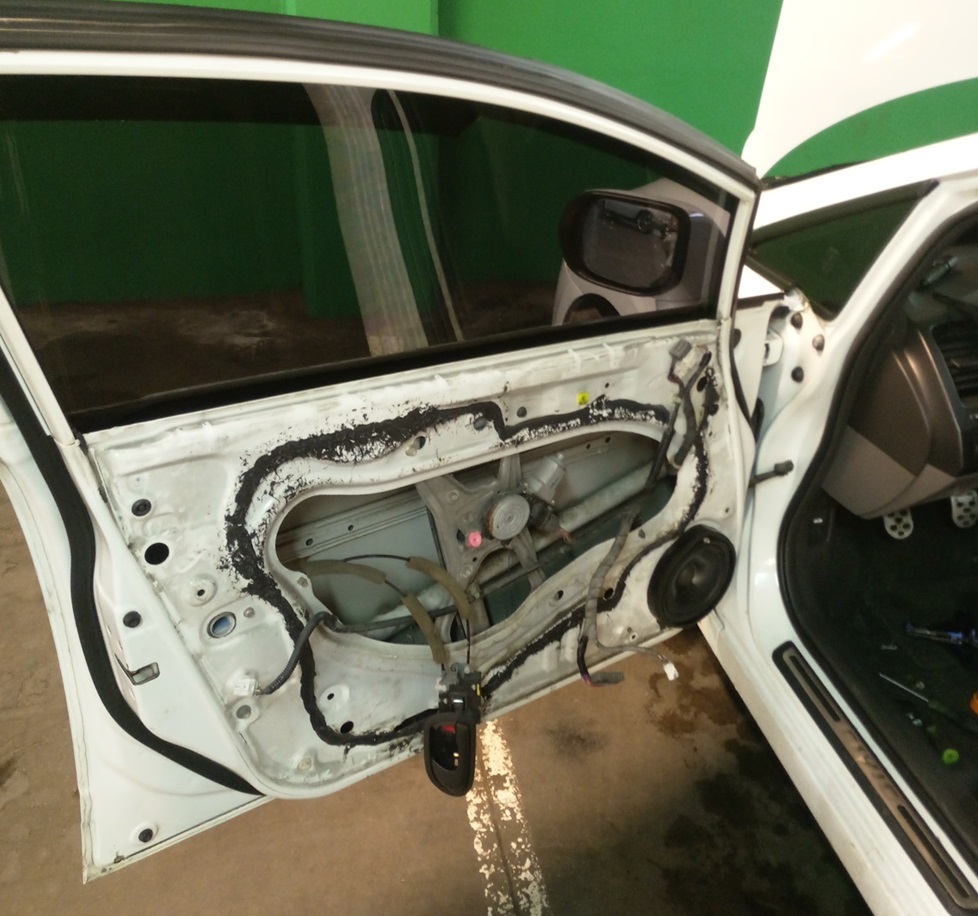 Замена стеклоподъемника Хонда Цивик