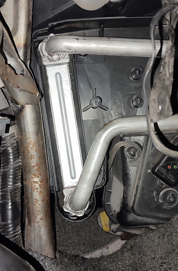 Замена радиатора печки Хонда Фит