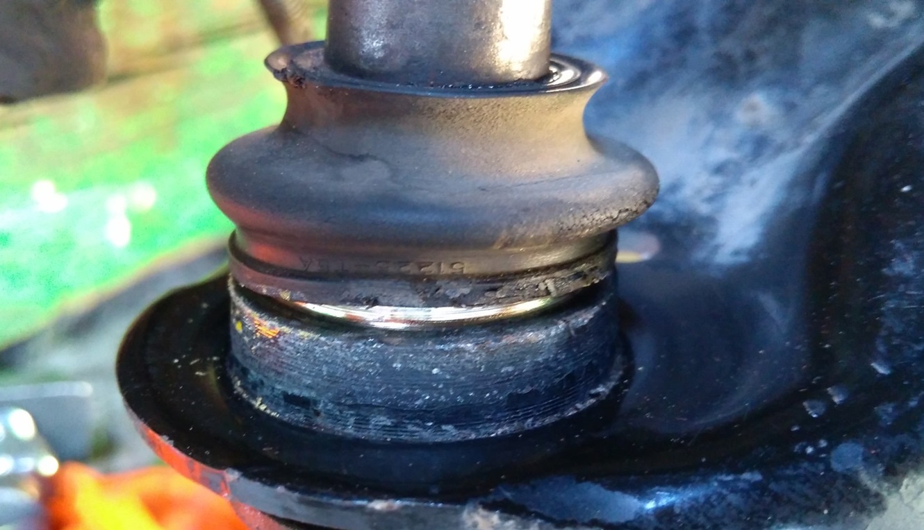 Замена шаровых опор Хонда Джаз