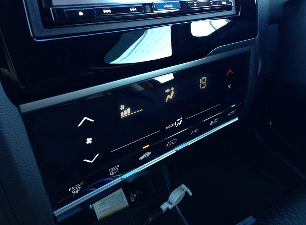 Панель управления кондиционером