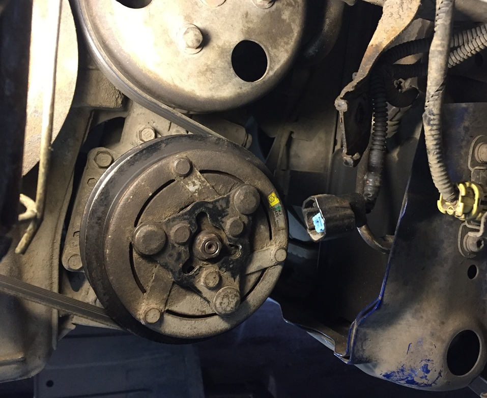 Замена компрессора кондиционера Хонда Джаз