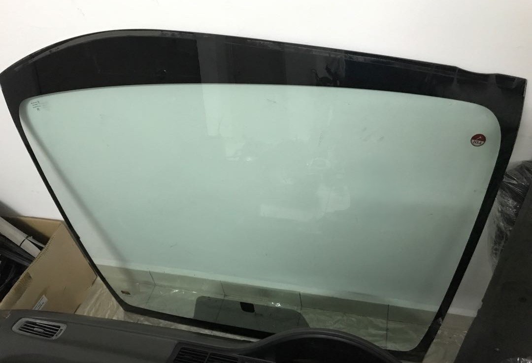 Новое ветровое стекло