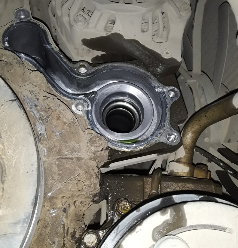 Замена помпы Хонда Джаз