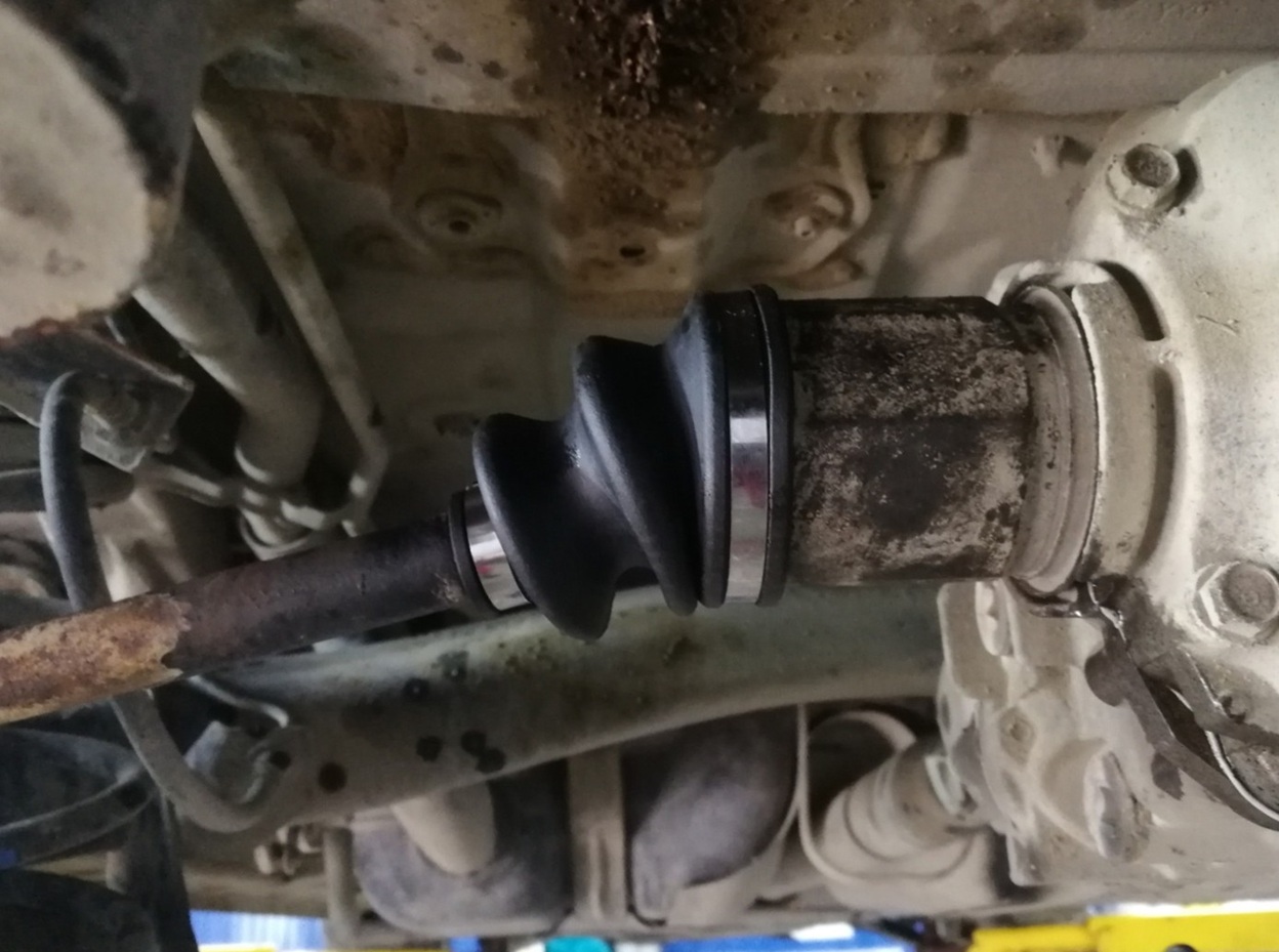 Замена привода Хонда Фрид