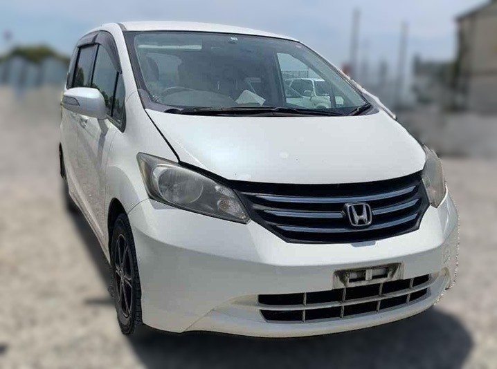 Хонда Фрид после замены моторного масла и фильтра в автотехцентре