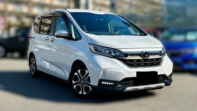 Хонда Фрид после замены тормозных дисков в автотехцентре