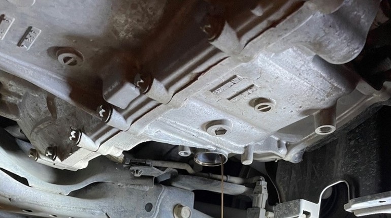 Замена масла в роботе Хонда Везел