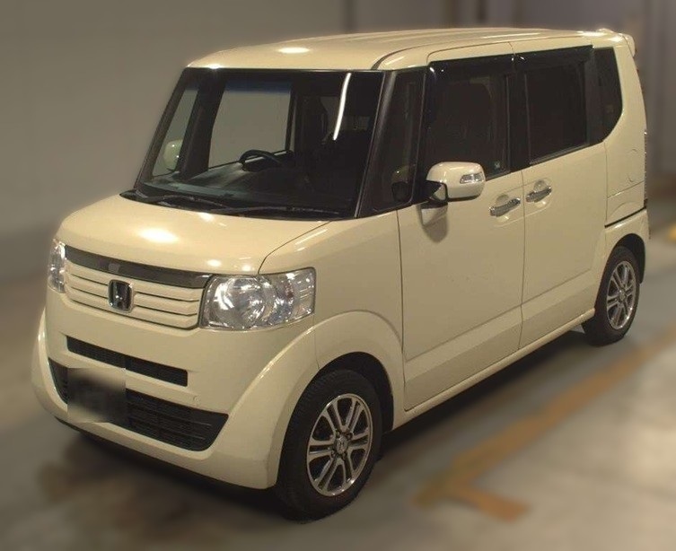 Хонда Н-Бокс после замены моторчика печки в автотехцентре