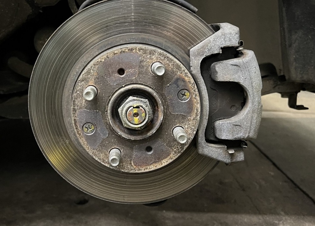 Замена тормозных дисков Хонда Н-Бокс