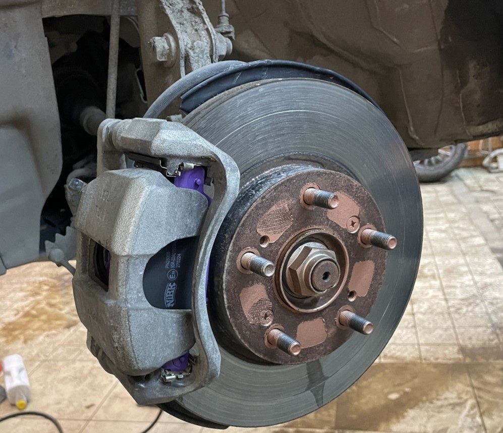 Замена тормозных колодок Хонда Везел