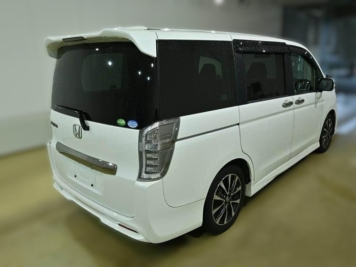 Хонда Stepwgn после замены генератора в автотехцентре