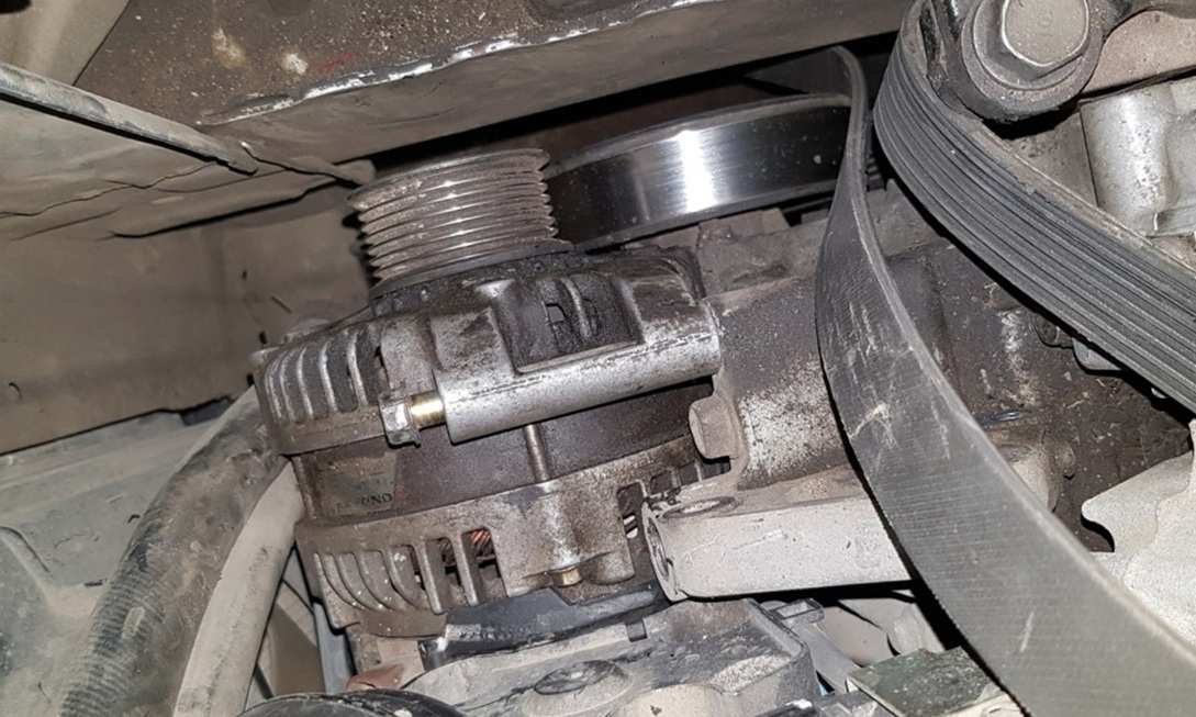 Замена генератора Хонда Stepwgn