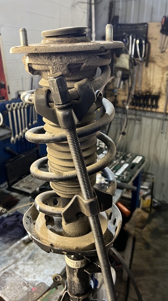 Замена опорных подшипников Хонда Stepwgn