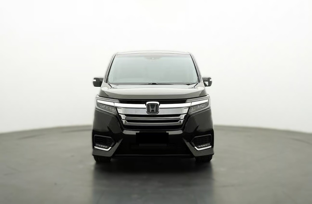 Хонда Stepwgn после замены привода в автотехцентре